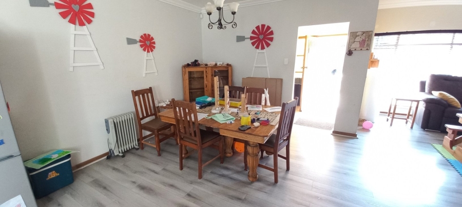 5 Bedroom Property for Sale in Panorama Free State